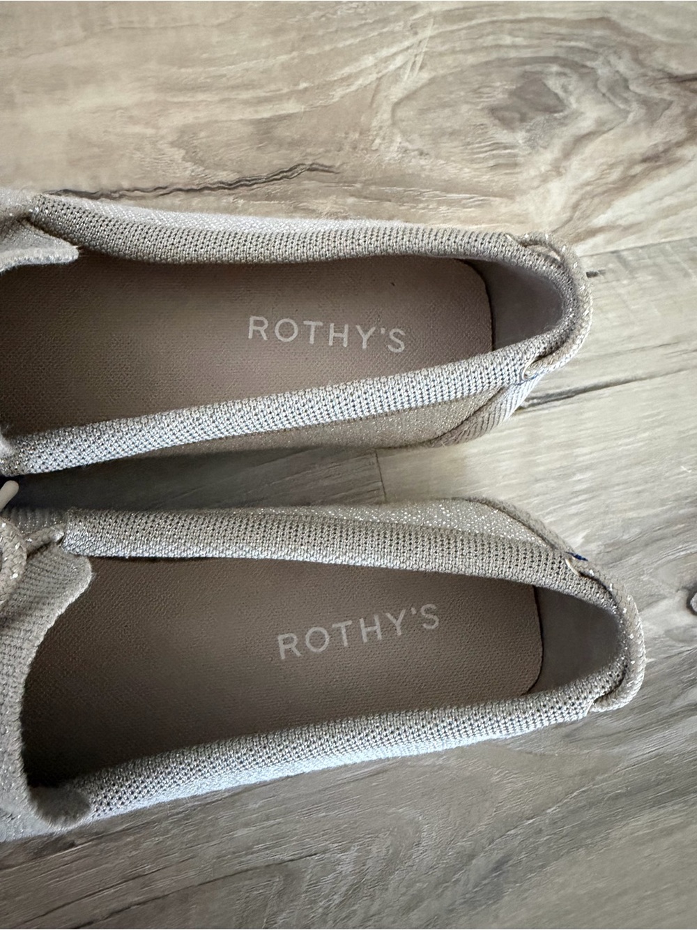 Rare Find🤩 Rothy Shimmer Loafer - Picture 2 of 4